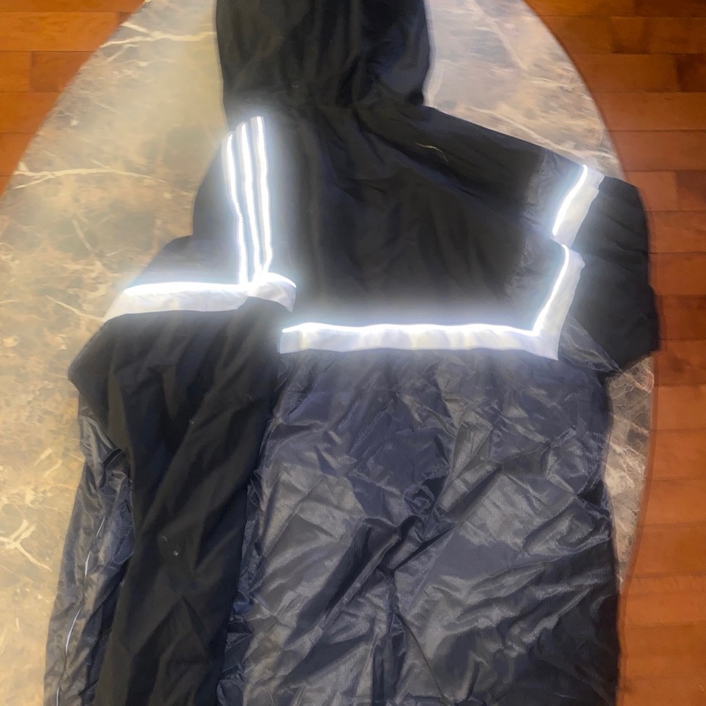 Women’s adida jacket - Picture 3 of 3